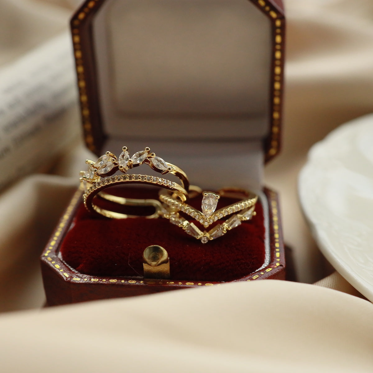 14ct Gold Crystal Stacking Ring