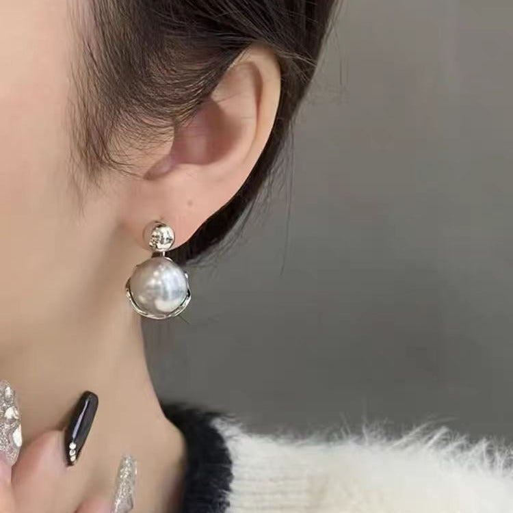 Pod Pearl Earrings