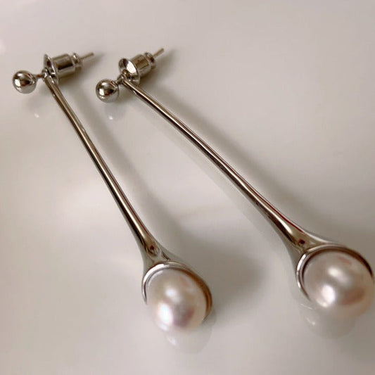Rose pearl earrings