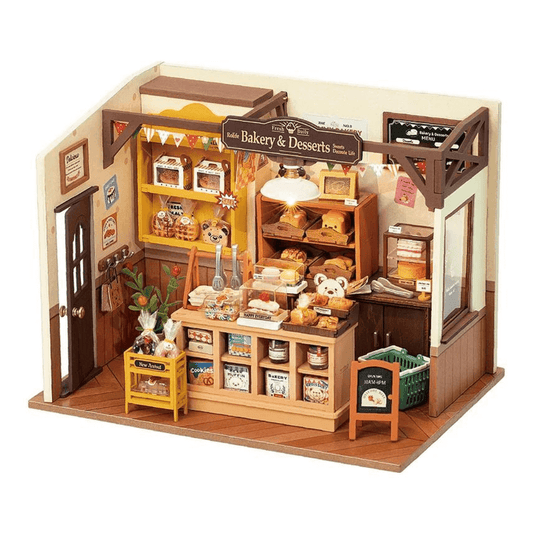 Becka's Miniature Baking House | avichic