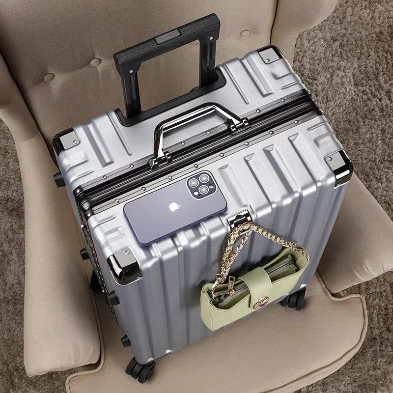 Hardshell Suitcase with Aluminum Frame – Vilnius