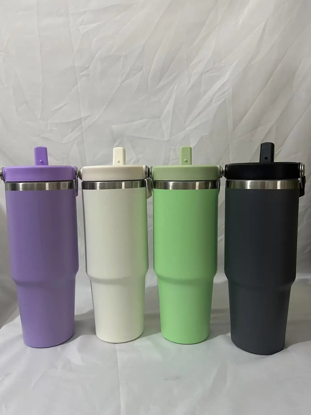 30oz Stainless Steel Vacuum Flask with Straw – 12-Hour Hot & Cold Retention – Leakproof Travel Mug for Work, Gym, and Outdoors