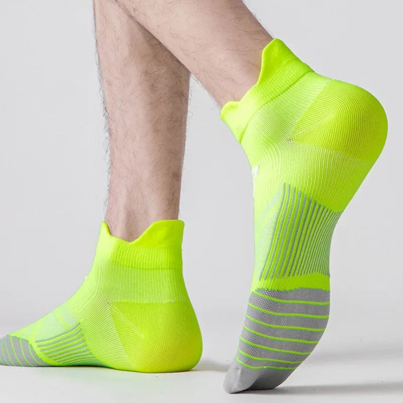 Breathable Compression Sports Socks – Quick-Dry Running, Fitness & Marathon Socks for Men and Women