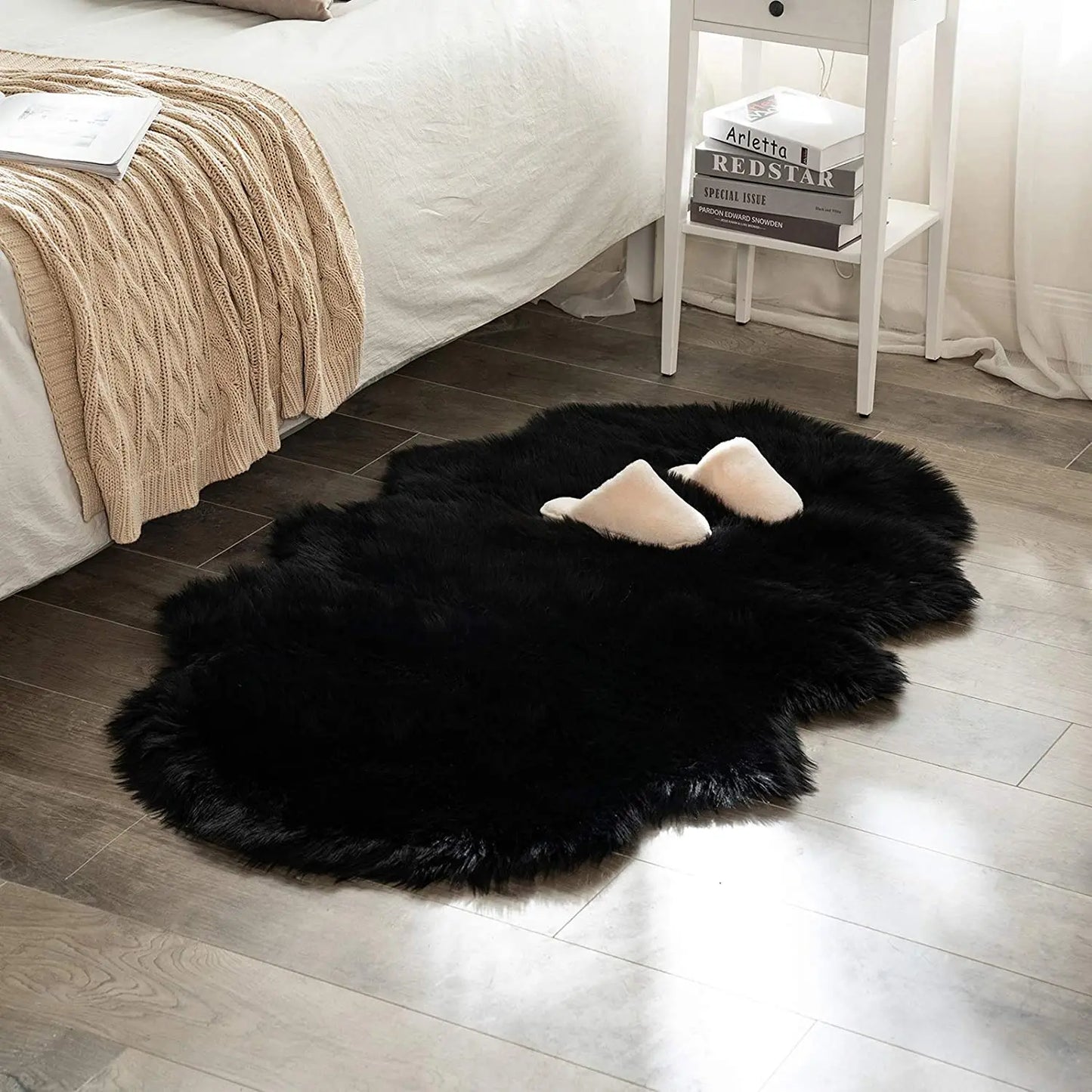 Soft Sheepskin Fluffy Fur Rug for Bedroom & Living Room
