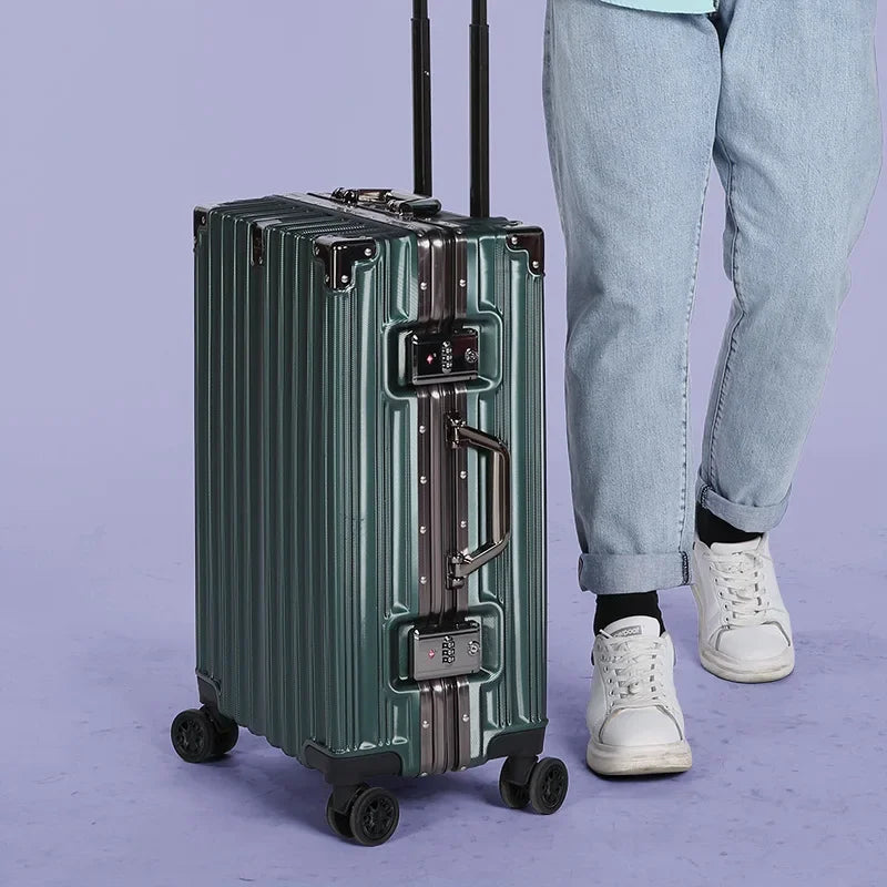 Aluminum Frame Hardshell Suitcase – Reykjavik