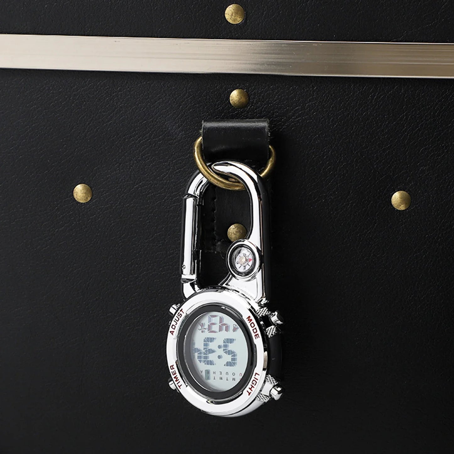 Multifunctional Carabiner Pocket Watch – Luminous Outdoor Sports Clip-On Timepiece for Backpack, Waist, or Gear