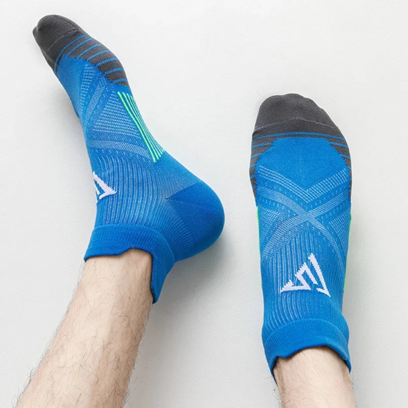 Breathable Compression Sports Socks – Quick-Dry Running, Fitness & Marathon Socks for Men and Women