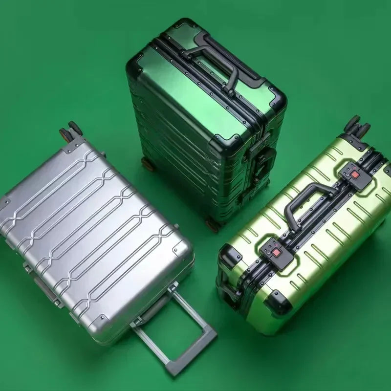 Aluminum-Magnesium Suitcase – Vienna Voyager