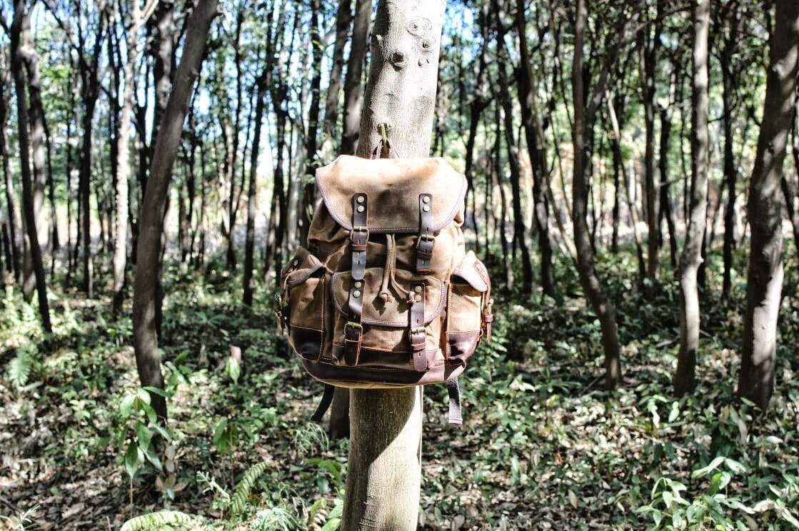 Waterproof Waxed Canvas Backpack / Leisure Rucksack