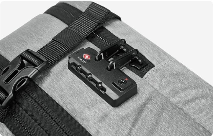 Avichic - The Ultimate Vacuum Compression Backpack for Travel