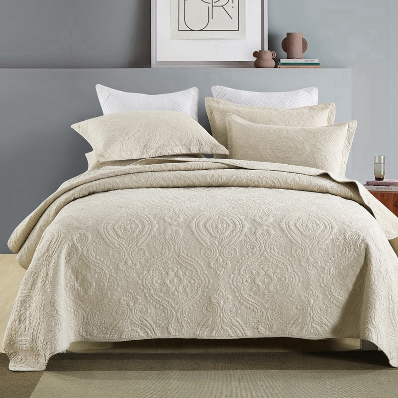 Classic & Gorgeous Style Damask Pattern Coverlet Set for All Season - 3 Piece (1 Quilt, 2 Pillow Shams)