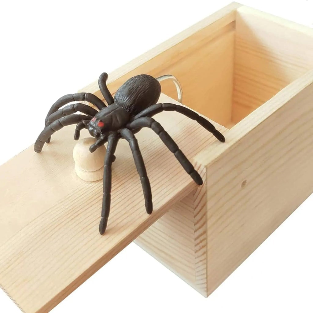 Halloween Gag Gift Box Spider Prank with Spring-Loaded Pop-Out Surprise Boxes