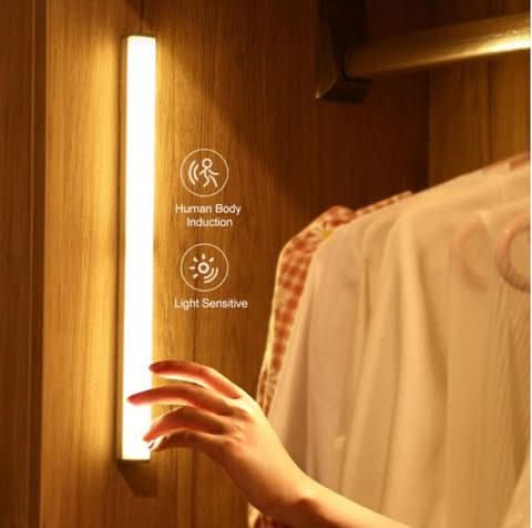 ACTILIGHT – Wireless LED Light Bar with Motion Sensor for Instant Illumination