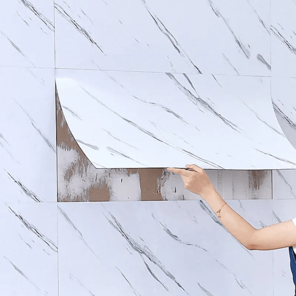 MARBLIQUE – Self-Adhesive Marble PVC Floor Tiles