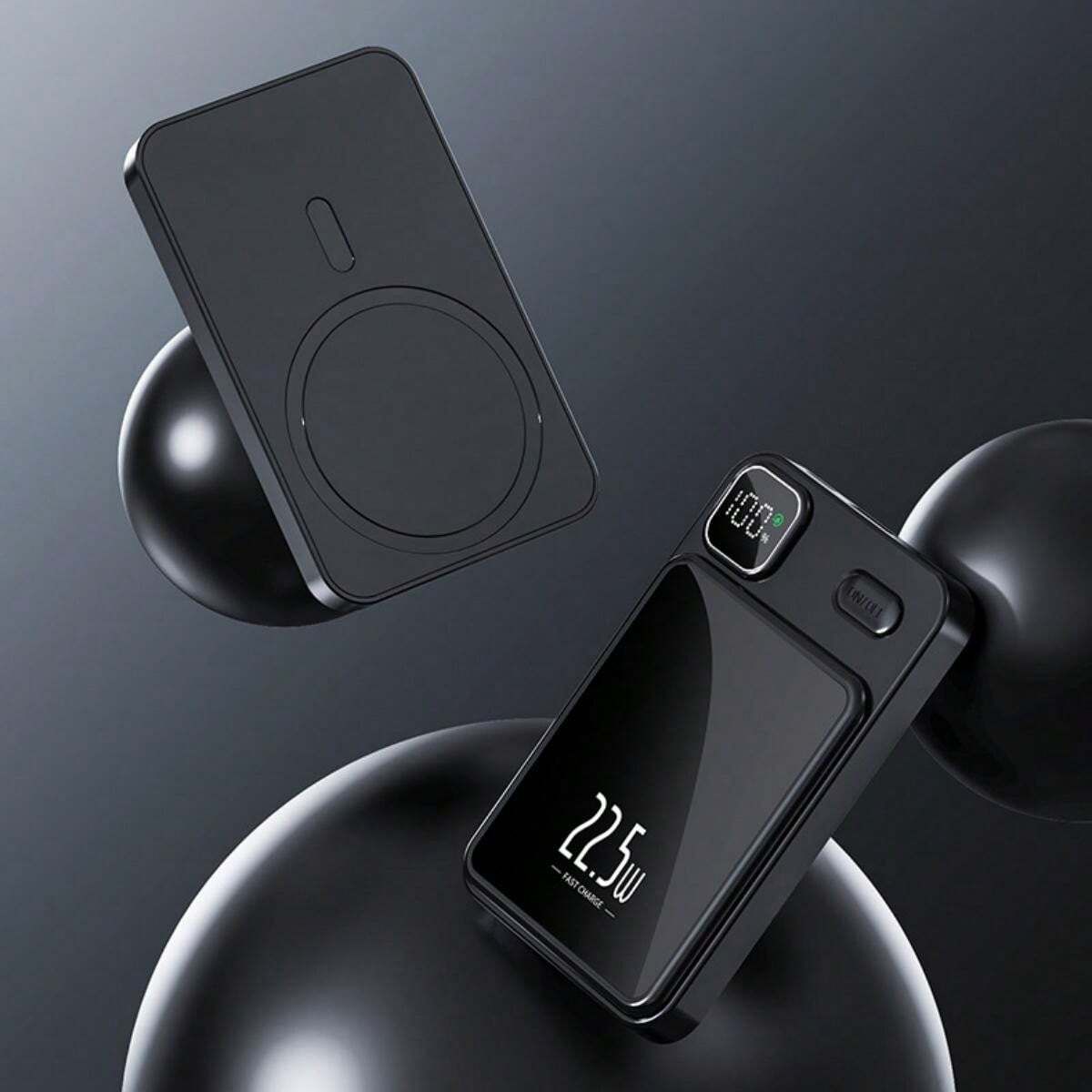 Magnetic Wireless Fast Charging Powerbank with Carrying Case