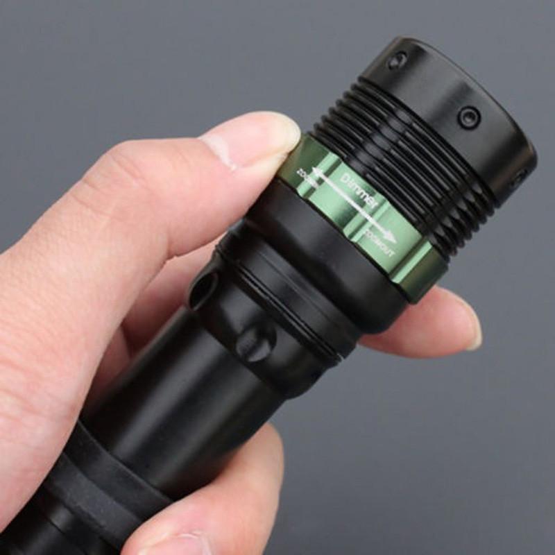 Adjustable 3000 Lumen  XM-L Q5 LED Zoomable Flashlight