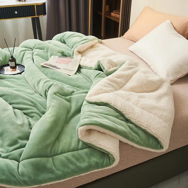 Ultra Plush Throw Blanket with Soft Faux Fur and Sherpa Fleece Quilted Flannel Bed